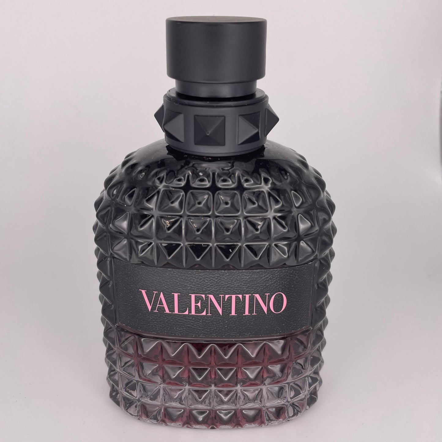 Sample – Decanted from Valentino Born in Roma Intense