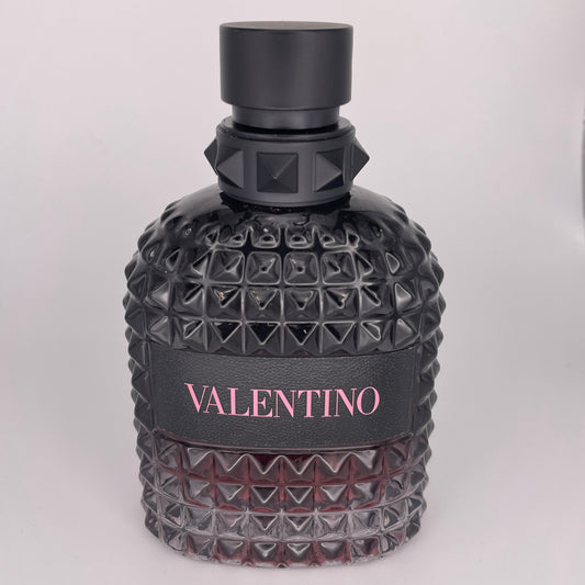 Sample – Decanted from Valentino Born in Roma Intense